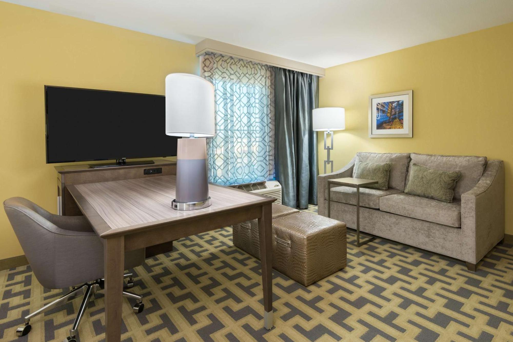 Hampton Inn & Suites Tampa Airport Avion Park Westshore Esterno foto